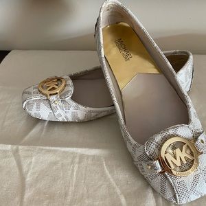 MICHAEL KORS CONFORTABLE